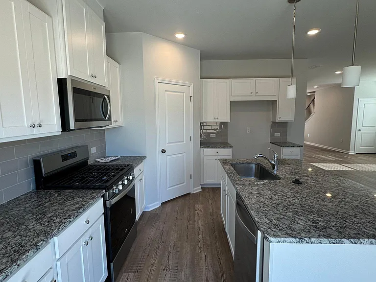 2110 Ecoland Dr — Photo 11