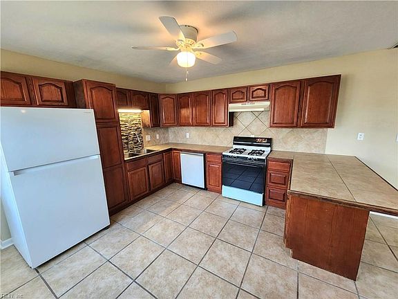 3rd image of 4745 Quinwood Ln