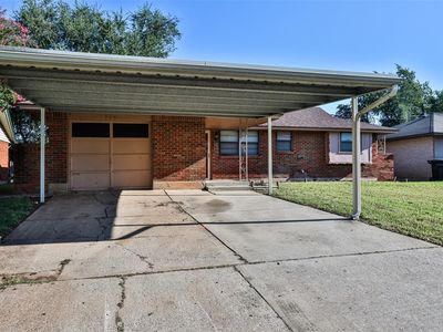 749 SW 2nd St, Moore, OK, 73160