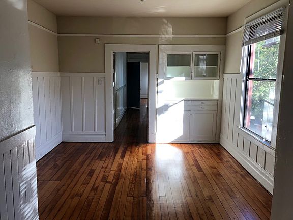 4th image of 2240 Bryant St APT 1