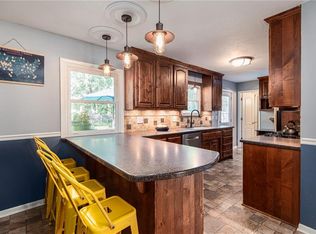 106 Santa Fe Dr, Baldwin City, KS 66006