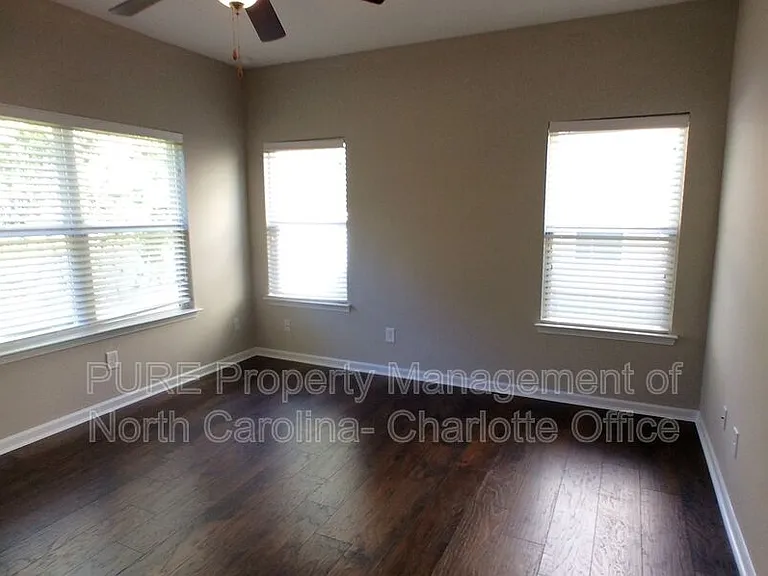 5637 Bent Creek Cir — Photo 7
