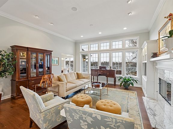5th image of 13749 Bay Hill Ct