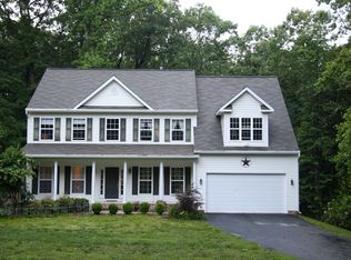 470 Cropp Rd, Fredericksburg, VA 22406