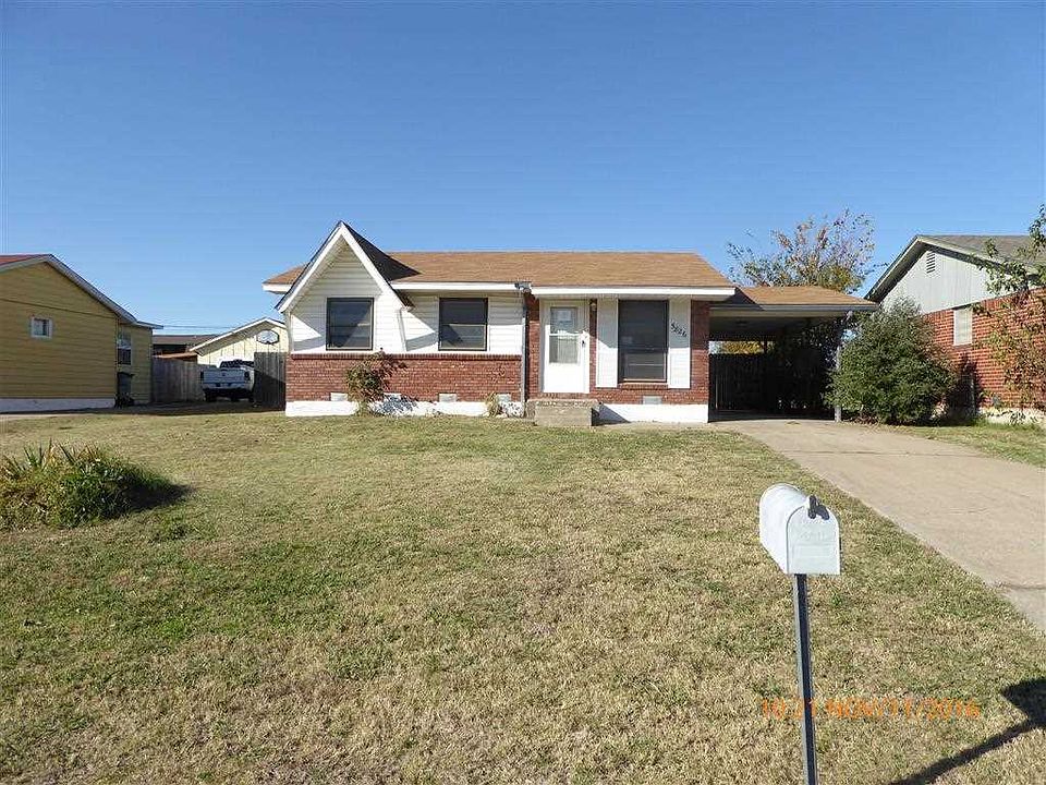 1st image of 5826 NW Kinyon Ave
