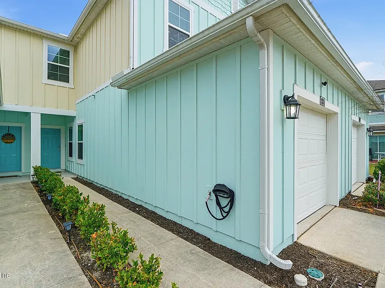 213 Pasadena Dr — Photo 8