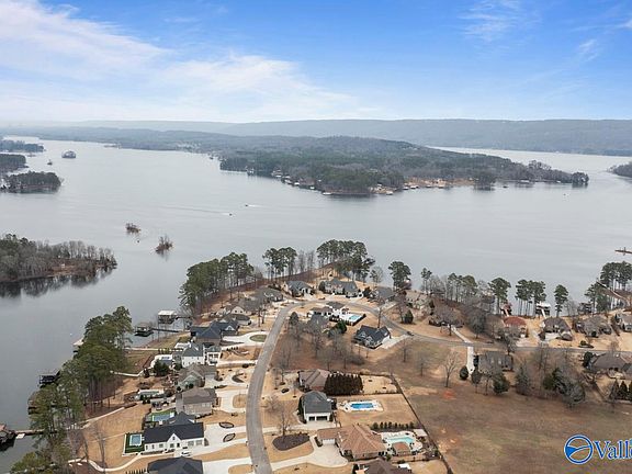 2nd image of 57 Peninsula Dr