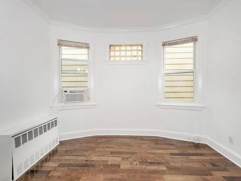 210 Wilkinson Ave #B — Photo 9