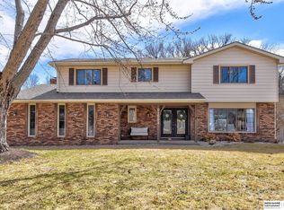 21503 Harney St, Elkhorn, NE 68022