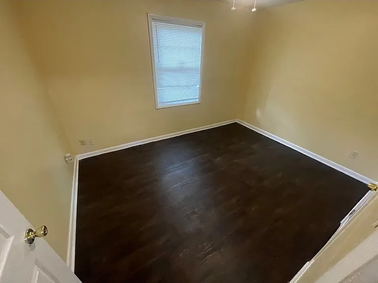 646 Leacrest Ave — Photo 6