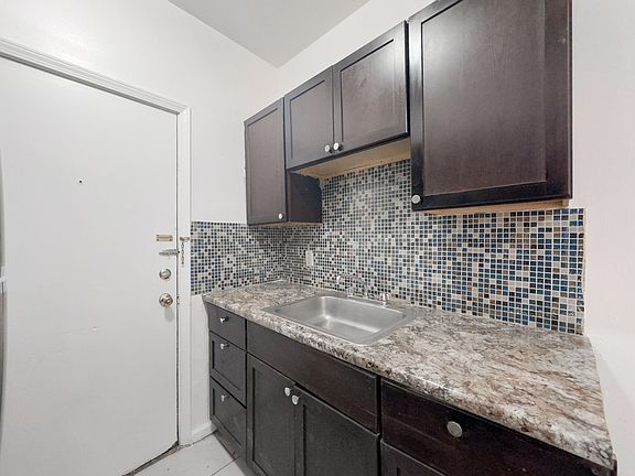 5th image of 931 W Sunnyside Ave #N3
