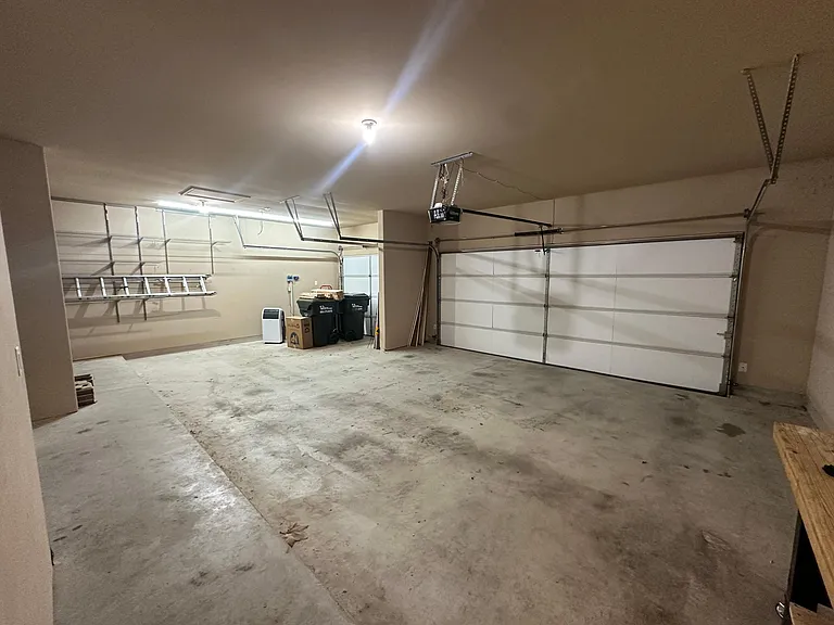 108 Lake Texana Ct — Photo 30
