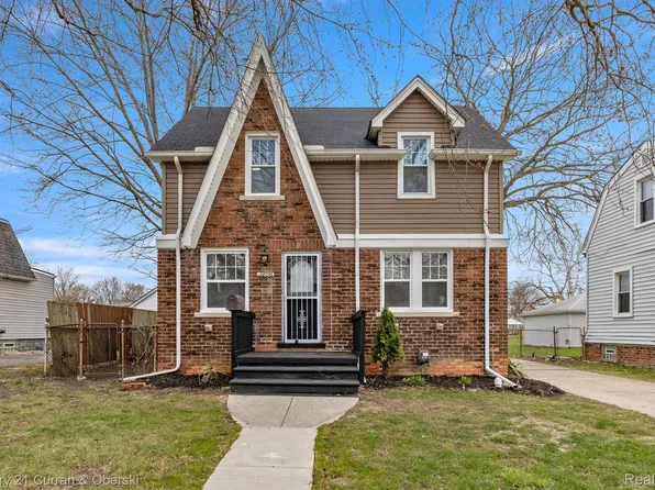 22796 Melrose Ave, Eastpointe, MI 48021