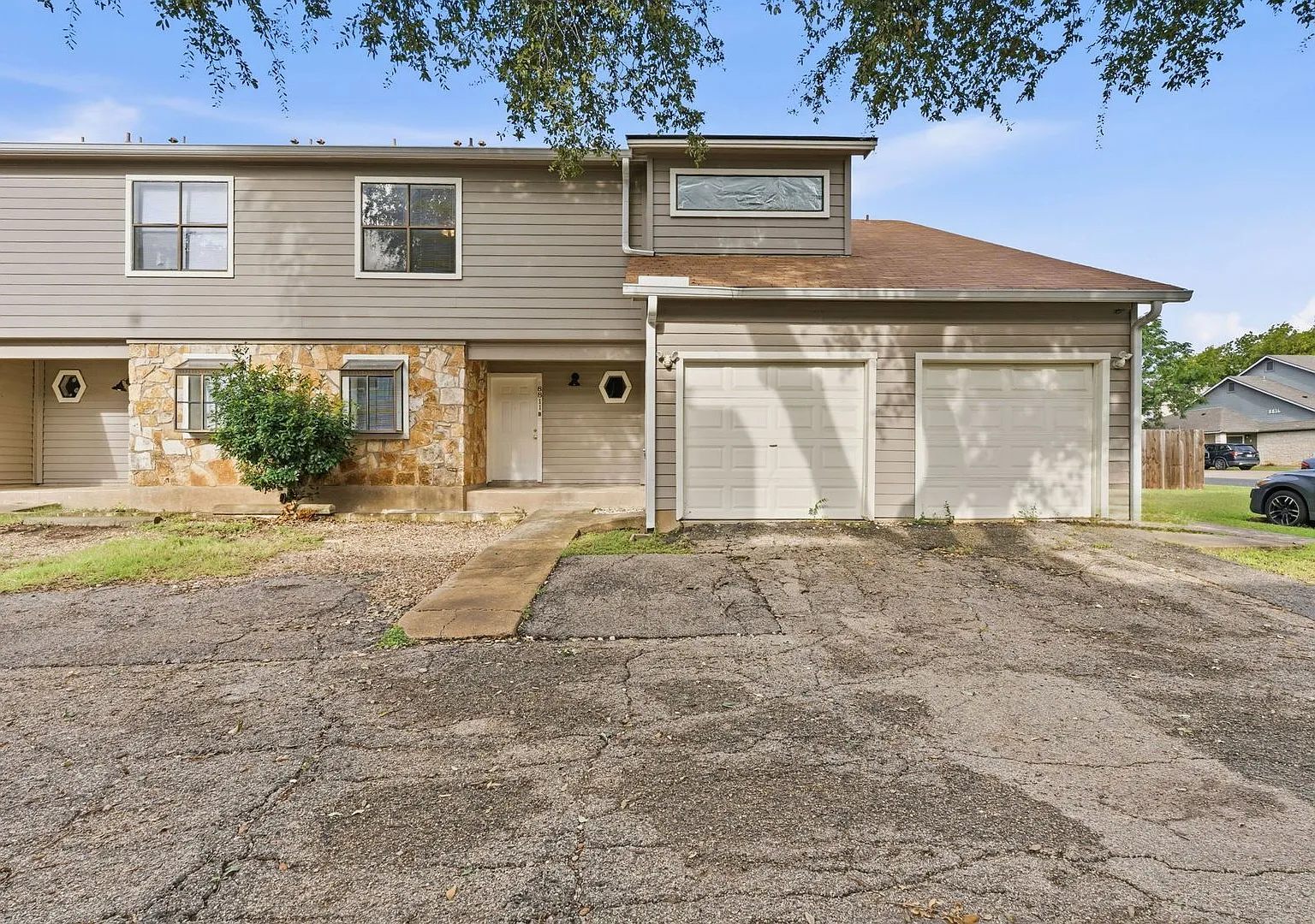 8811 Schick Rd — Photo 2