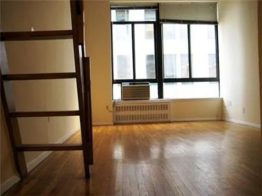 Rented by Mark David | media 12