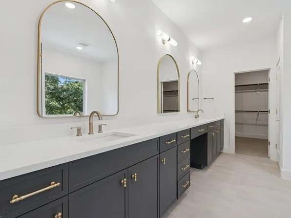 452 Waters Edge Dr Unit 823, Hickory Creek, TX 75065