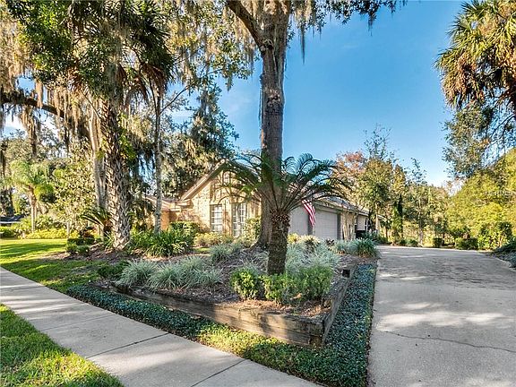 2nd image of 604 W Palm Valley Dr