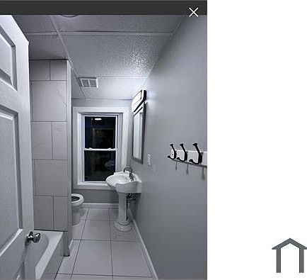 4th image of 529 E Brinton St #3