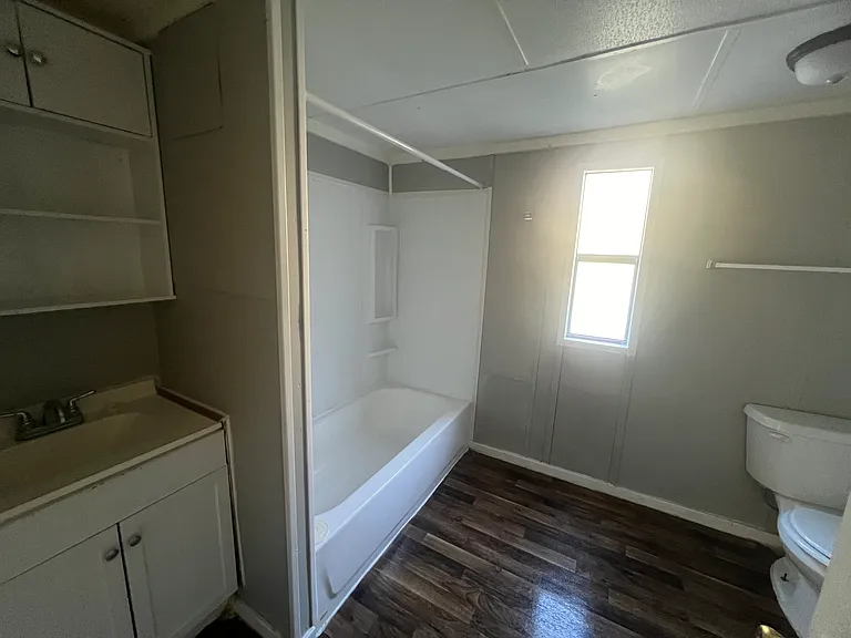 208 Ivycrest St #12 — Photo 7