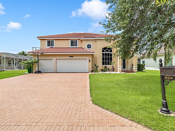 3rd image of 10214 NW 54th Pl