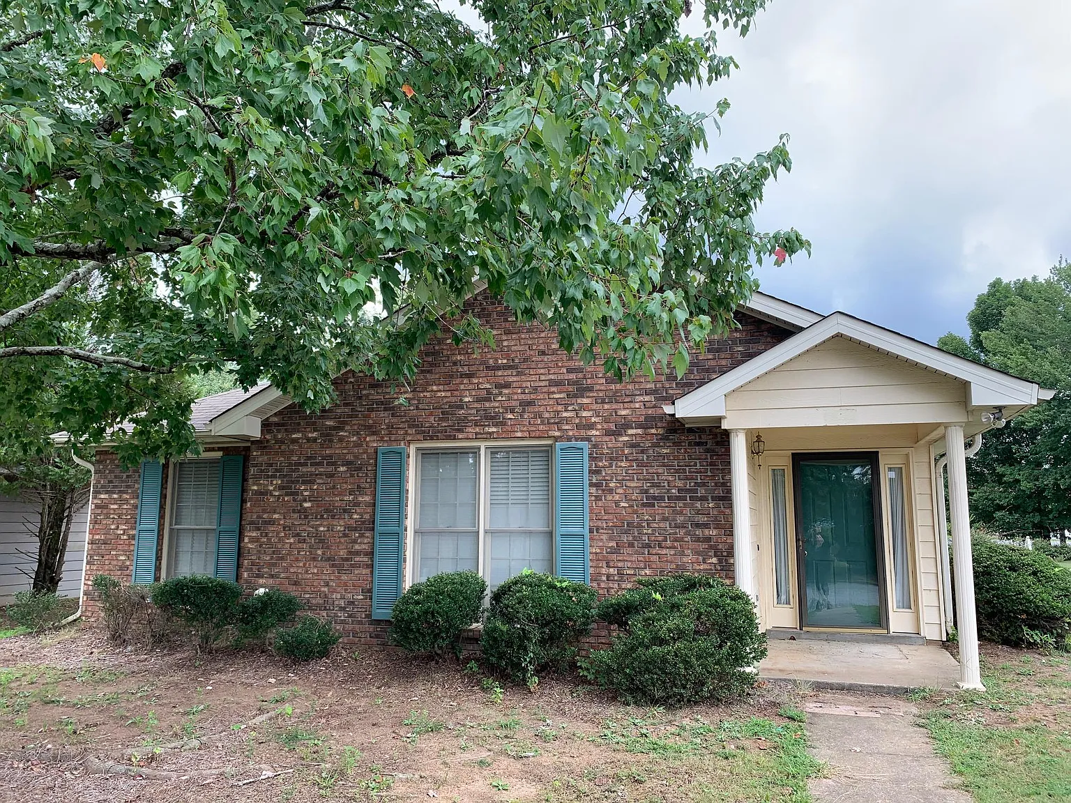 7079 Stoneybrook Dr — Photo 1