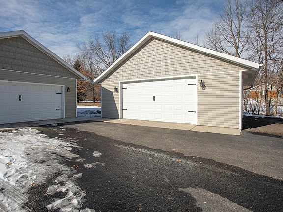 3rd image of 386 Birchwood Rd NW