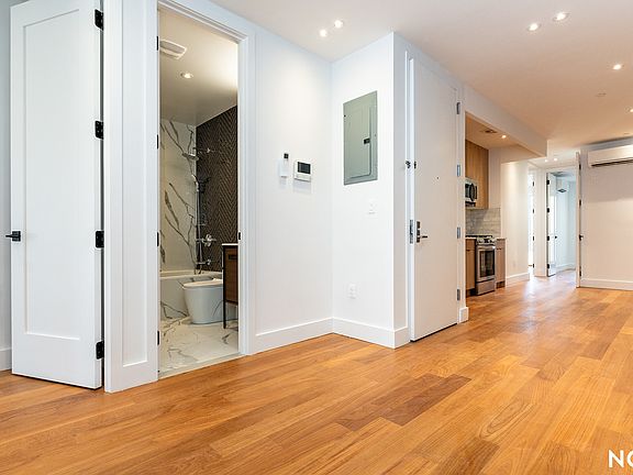 5th image of 675 E 32nd St #3