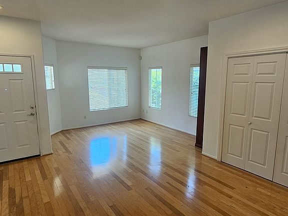 4th image of 4126 Calle Mar De Ballenas