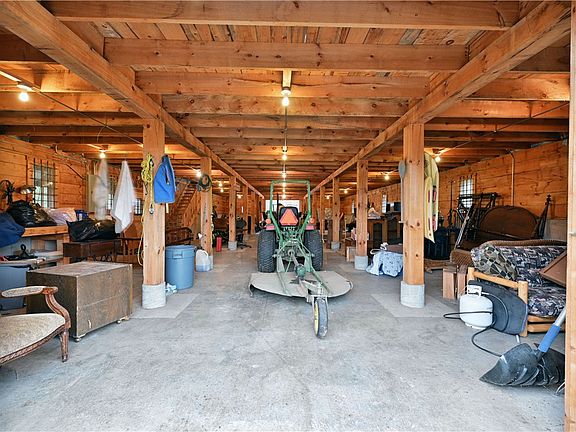5th image of 11365 W Sniderwent Road