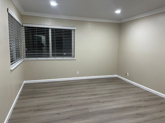 5th image of 674 Kirkland Dr APT 2