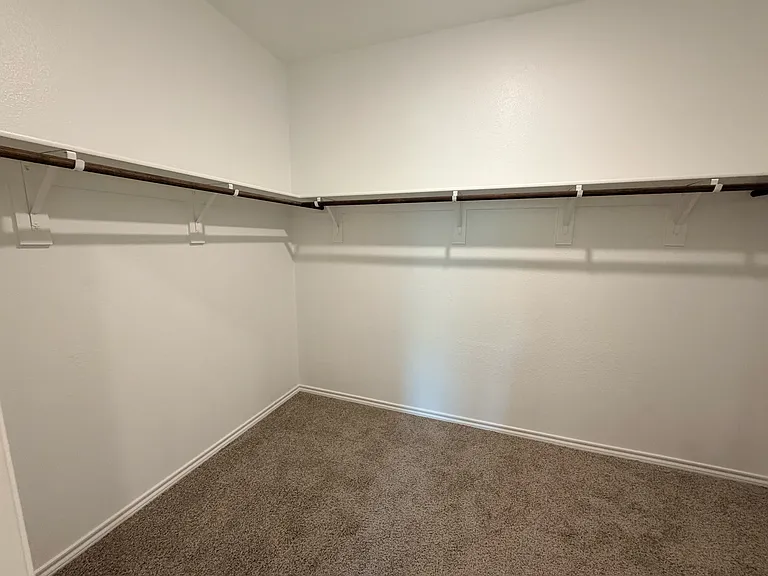1513 Silver Canoe Way — Photo 7