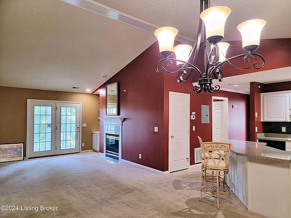 5th image of 8505 Atrium Dr APT 304