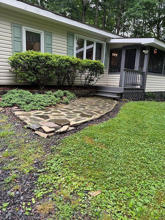 3192 Berry Ln - Property Image