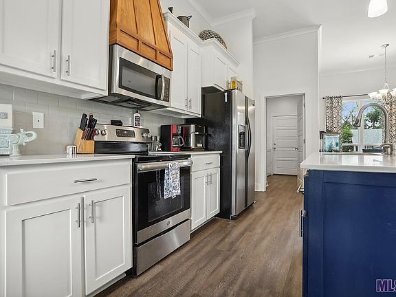 4th image of 9965 Langston Dr