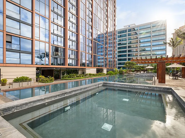 1555 Kapiolani Blvd #2000 — Photo 28