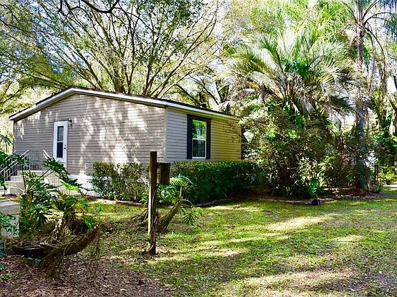 2nd image of 1747 Carrollton Pl