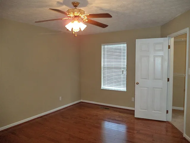 5942 Katrina Ln — Photo 6