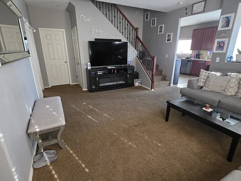 601 Menaul Blvd NE — Photo 7