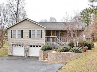 730 Aiken Rd, Woodfin, NC 28804