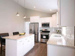 308 W 13th St, Traverse City, MI