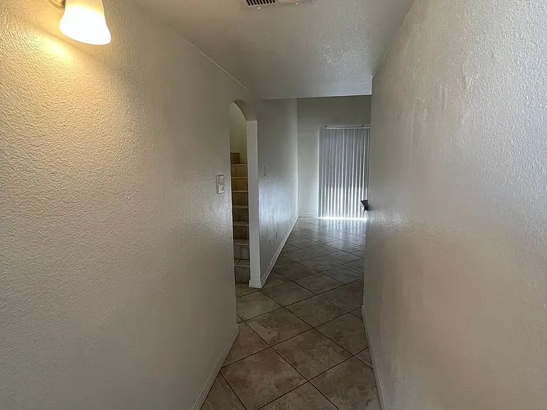 Mission Springs at Scottsdale — Photo 37