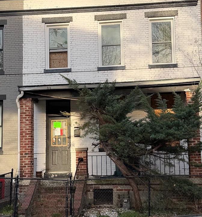 1st image of 19 15th St NE
