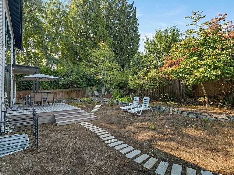115 110th Pl SE — Photo 37