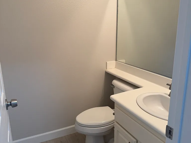 28221 Canterbury Ct — Photo 12