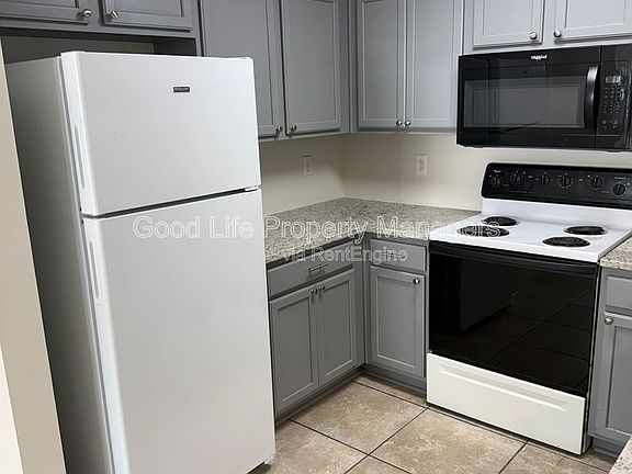 3rd image of 9980 Bowman Ave #B