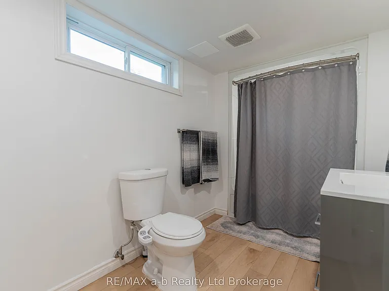 56229 Talbot Line — Photo 16