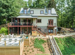 372 Craddock Dr, Jacksons Gap, AL 36861