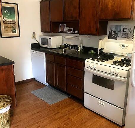 2nd image of 35 Euclid Ave APT G