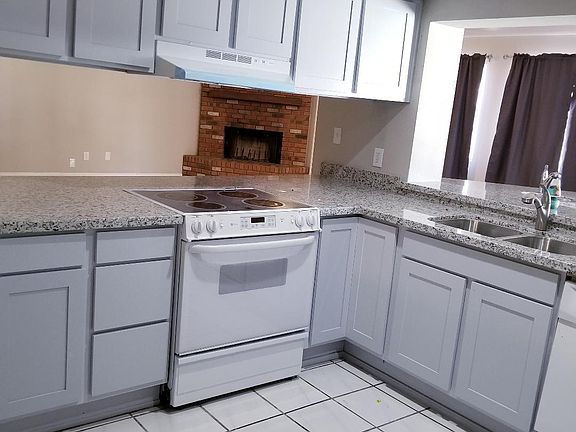 3rd image of 10220 N 35th Dr