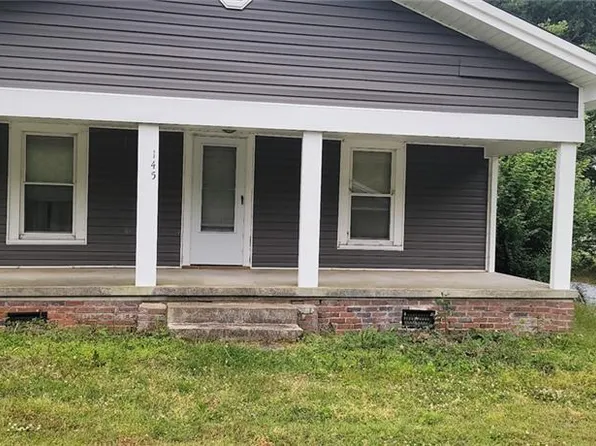 145 W Patterson Ave, Liberty, NC 27298